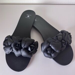 Shade & Shore Black Floral Slide Sandals